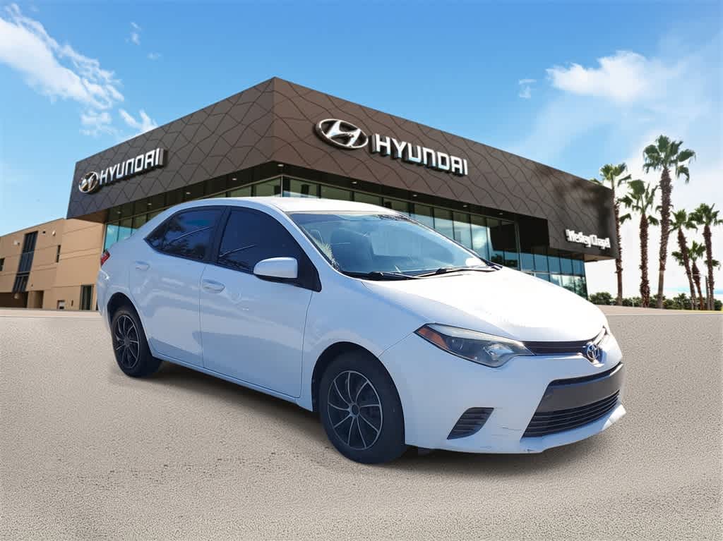 Thumbnail: 2015 Toyota Corolla - 4