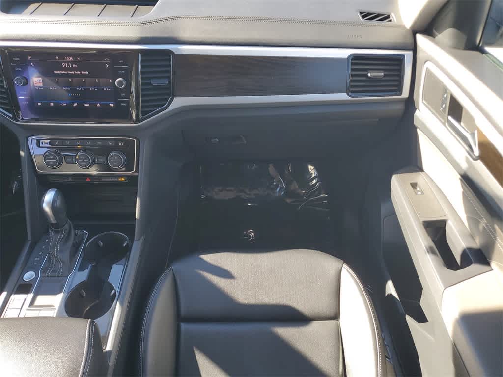 Thumbnail: 2022 Volkswagen Atlas - 13