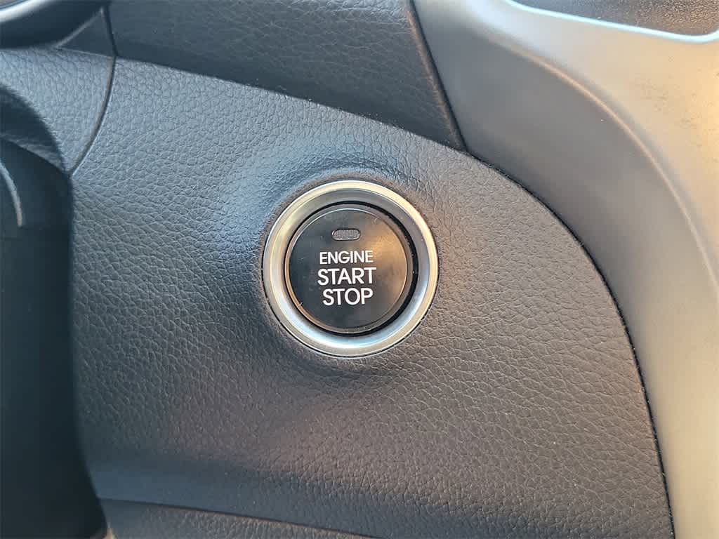 Thumbnail: 2016 Hyundai Elantra - 28