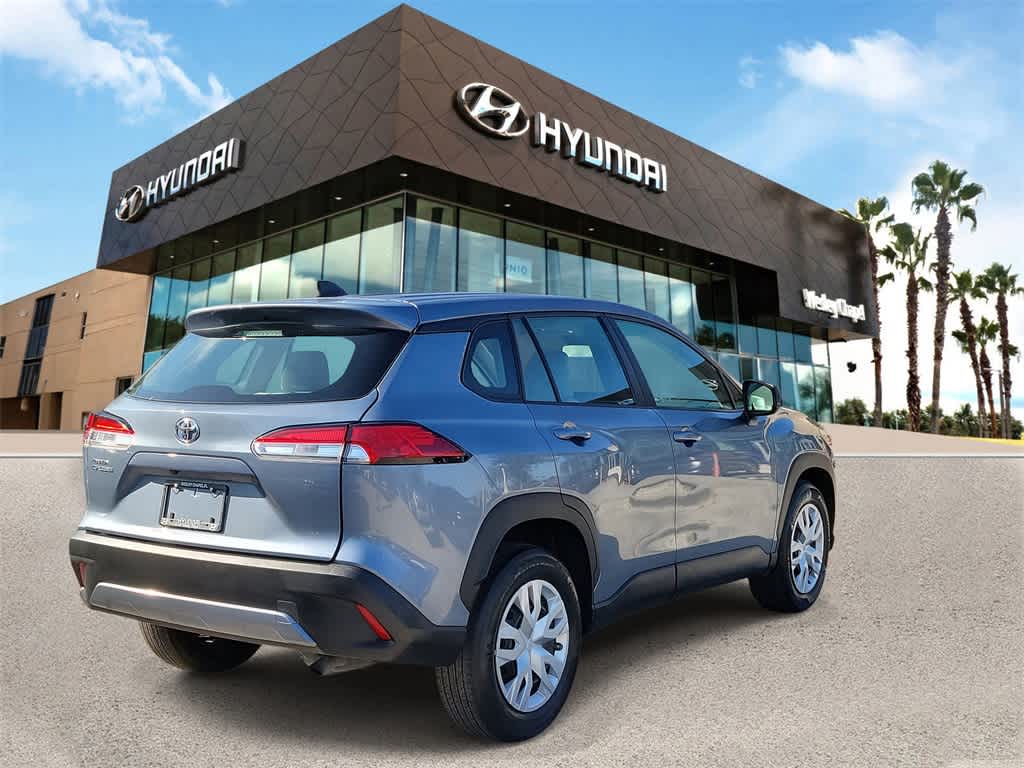 2023 Toyota Corolla Cross L 3
