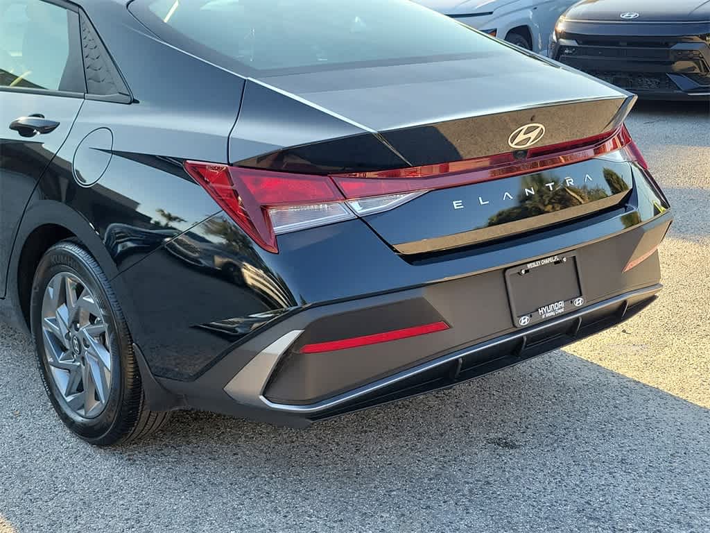 Thumbnail: 2024 Hyundai Elantra - 7