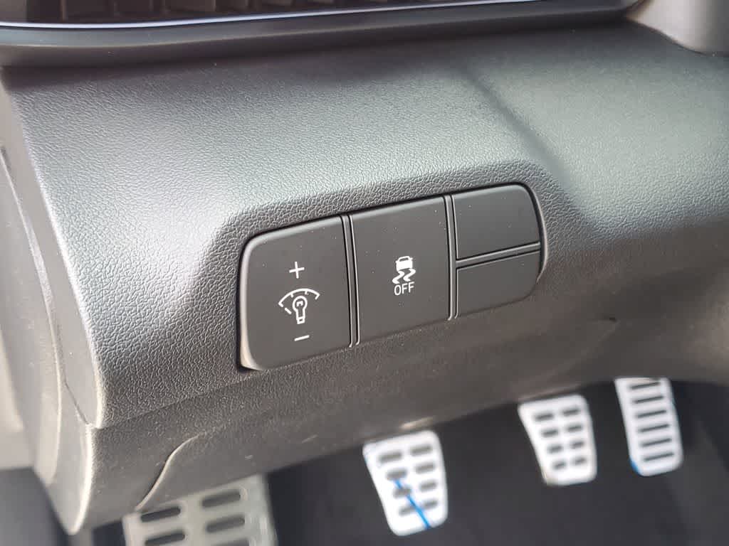 Thumbnail: 2026 Hyundai Elantra - 22