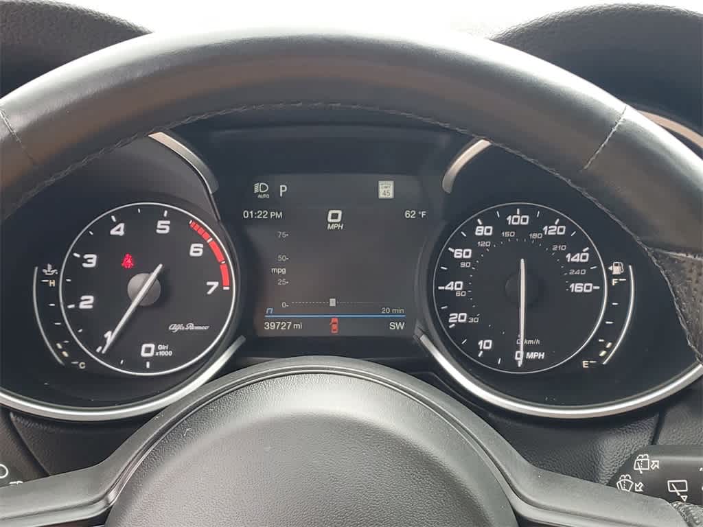 Thumbnail: 2021 Alfa Romeo Stelvio - 27