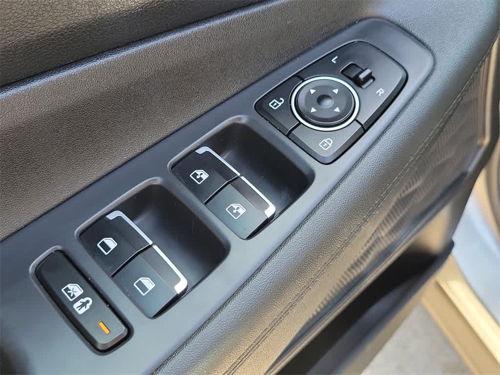 Thumbnail: 2023 Hyundai Santa Fe - 17