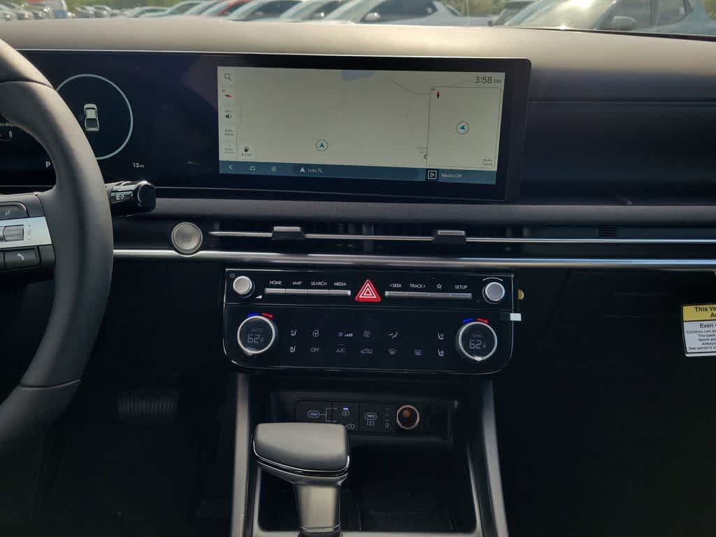 Thumbnail: 2025 Hyundai Santa Cruz - 17