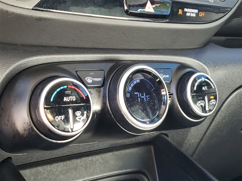 Thumbnail: 2024 Hyundai Venue - 28