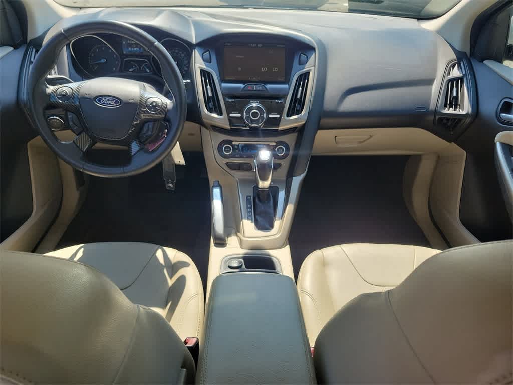 Thumbnail: 2012 Ford Focus - 14