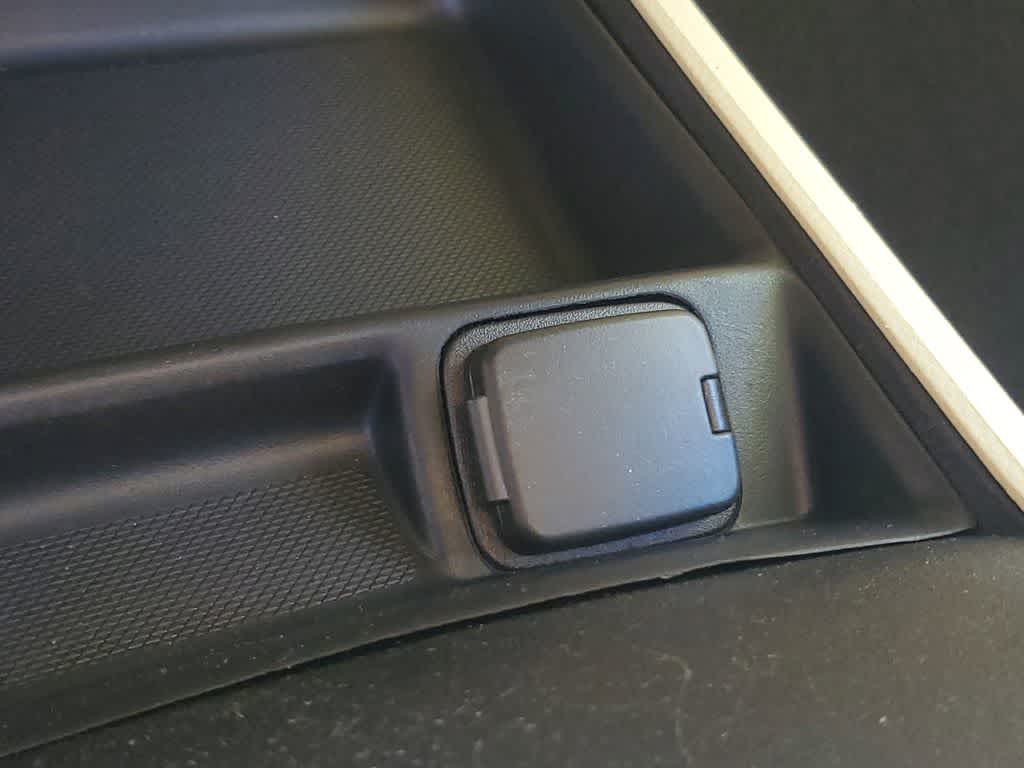 Thumbnail: 2013 Ford Fusion - 30