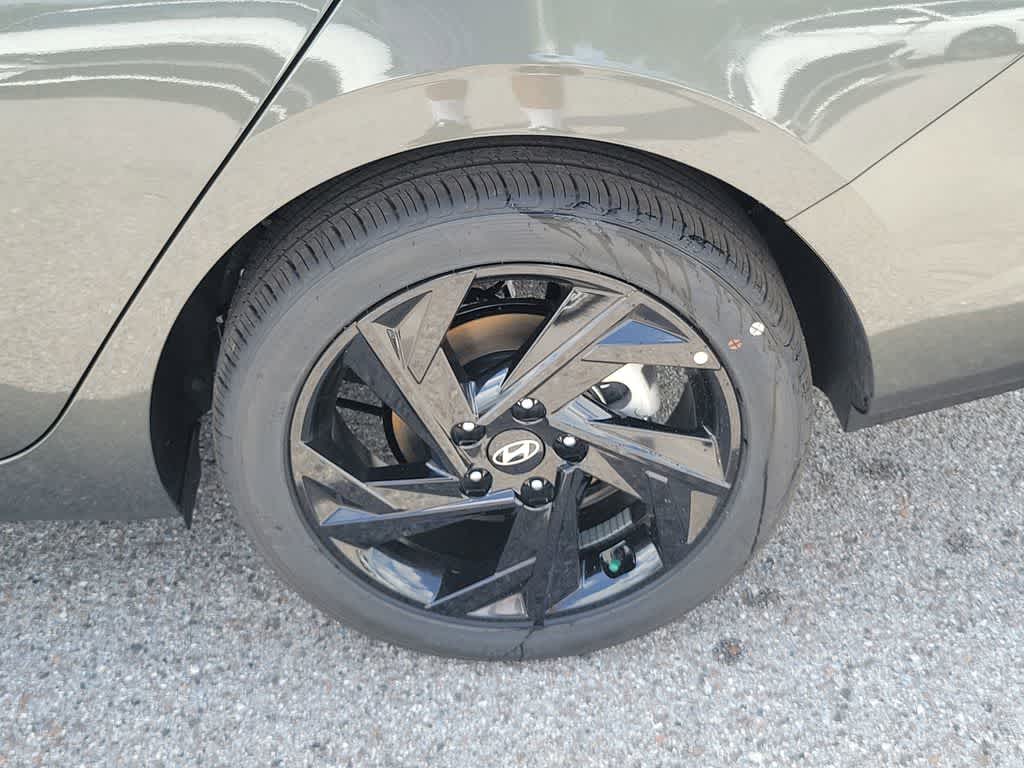 Thumbnail: 2026 Hyundai Elantra - 5