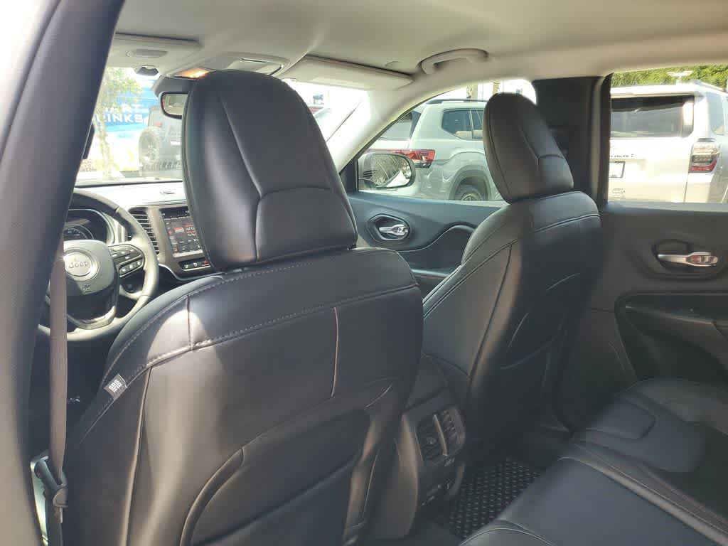 Thumbnail: 2020 Jeep Cherokee - 11