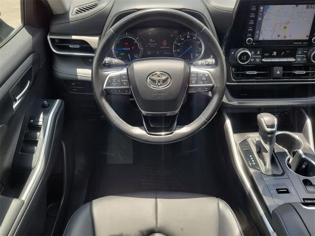 Thumbnail: 2020 Toyota Highlander - 17