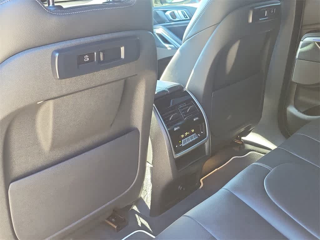 Thumbnail: 2020 BMW X6 - 12