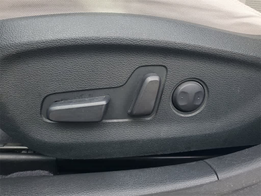 Thumbnail: 2015 Hyundai Sonata - 21