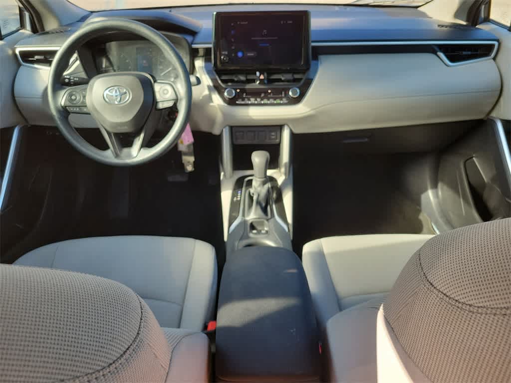 2023 Toyota Corolla Cross L 9
