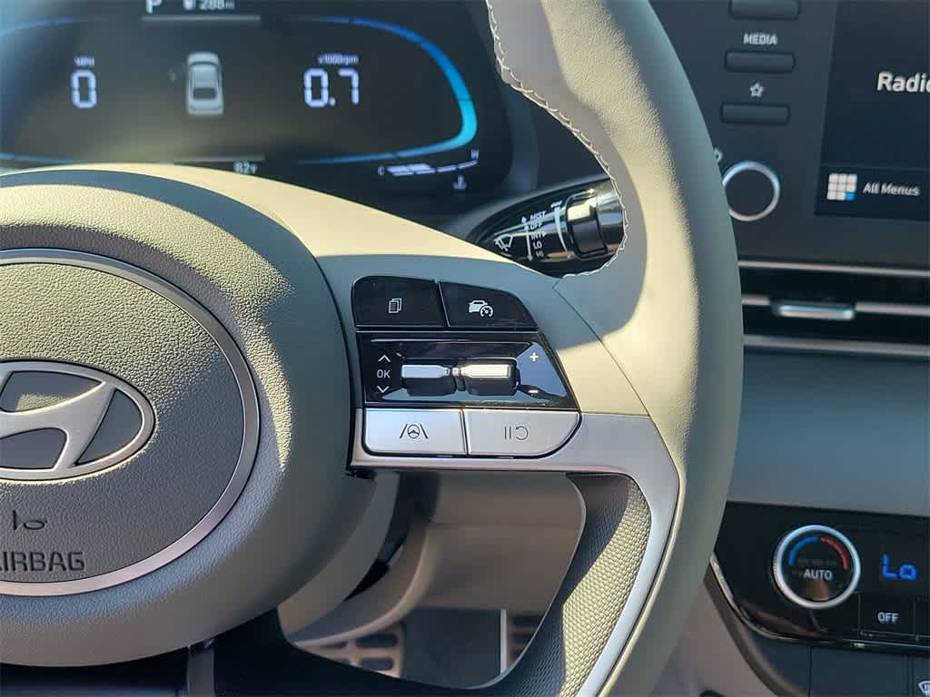 Thumbnail: 2025 Hyundai Elantra - 26