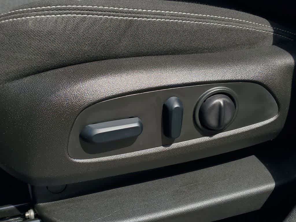 Thumbnail: 2022 GMC Terrain - 20