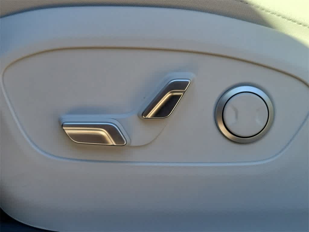 Thumbnail: 2026 Hyundai Ioniq - 22