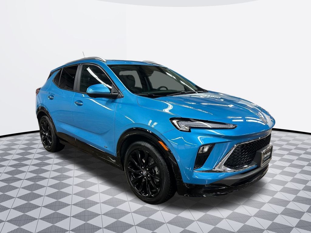 2025 Buick Encore GX Sport Touring photo 3