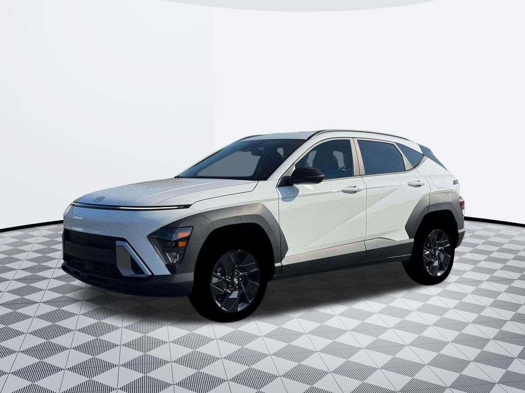 2026 Hyundai Kona SEL photo 2