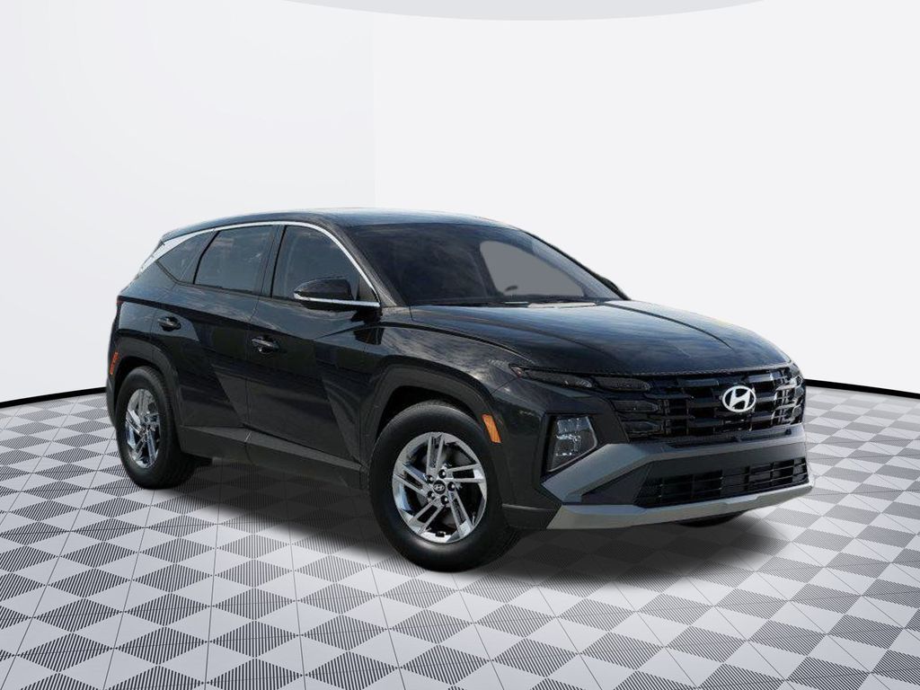 2026 Hyundai Tucson SE photo 2