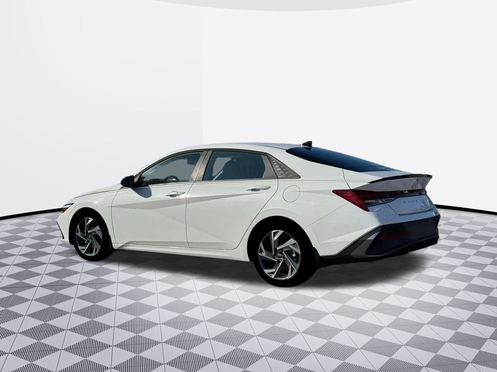 2025 Hyundai Elantra Hybrid SEL Sport photo 4