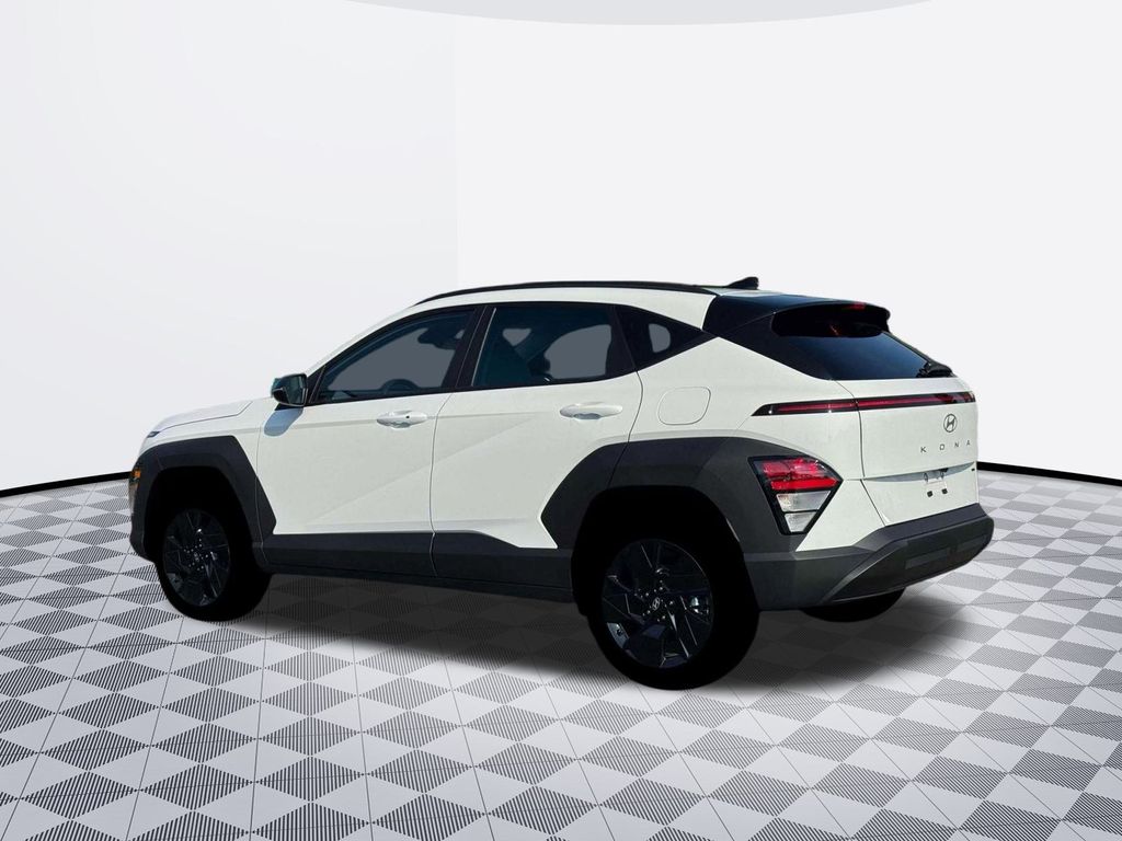 2026 Hyundai Kona SEL photo 4