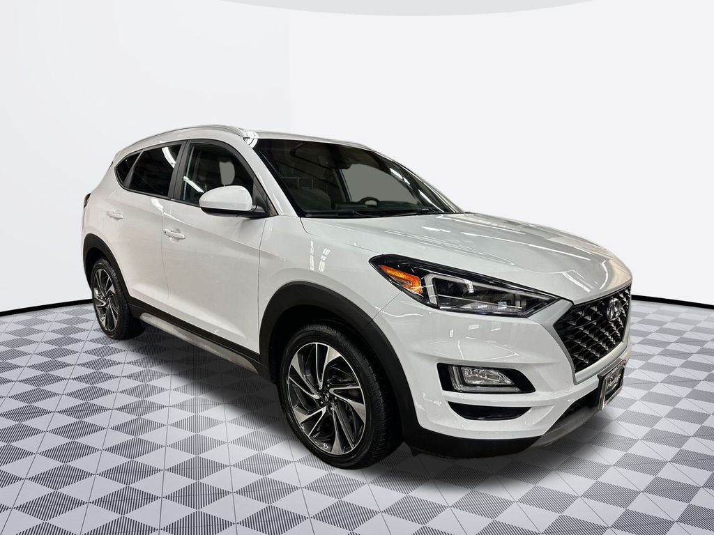 2019 Hyundai Tucson Sport photo 3