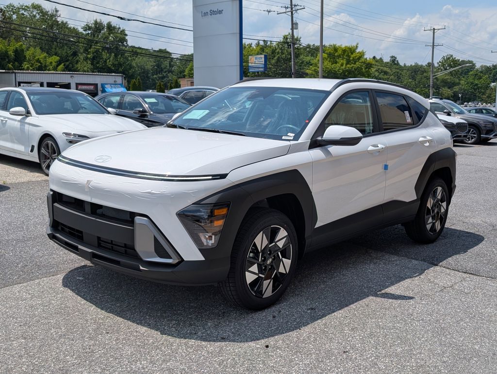 2025 Hyundai Kona SEL photo 2