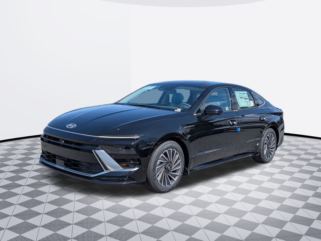 2025 Hyundai Sonata Hybrid Limited photo 2