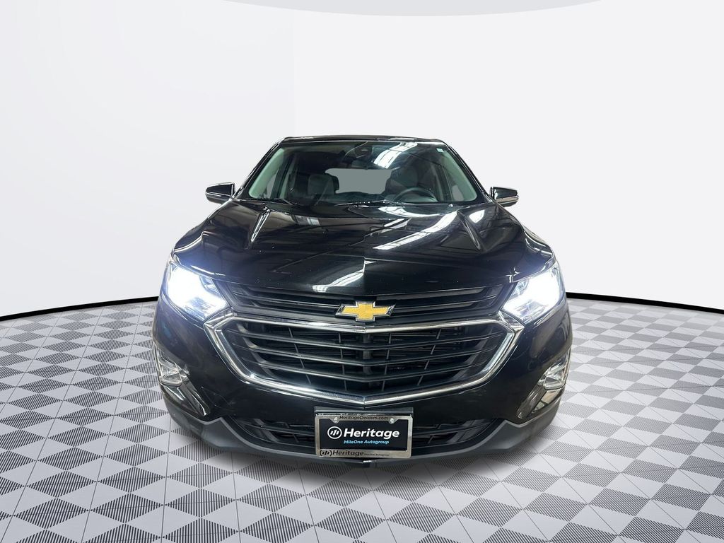 2020 Chevrolet Equinox LT photo 2