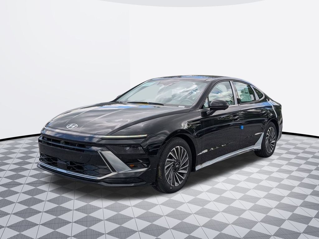 2025 Hyundai Sonata Hybrid Limited photo 2