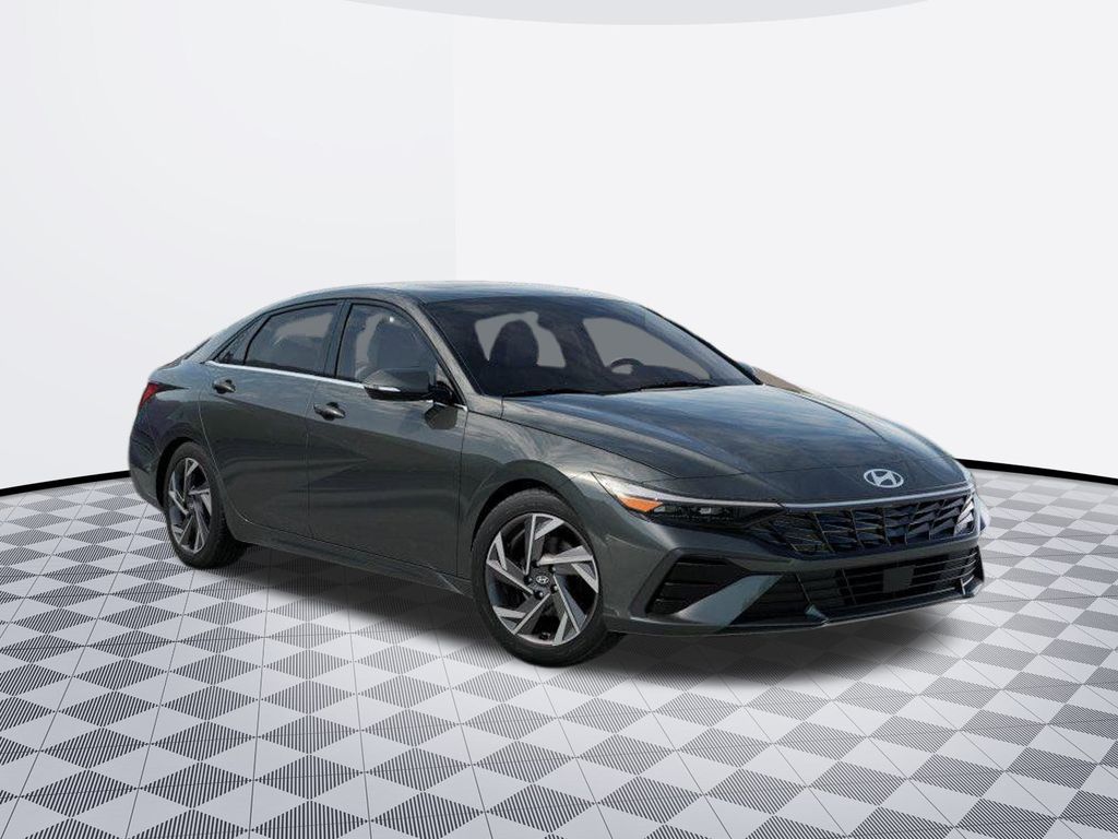 2025 Hyundai Elantra Limited photo 2