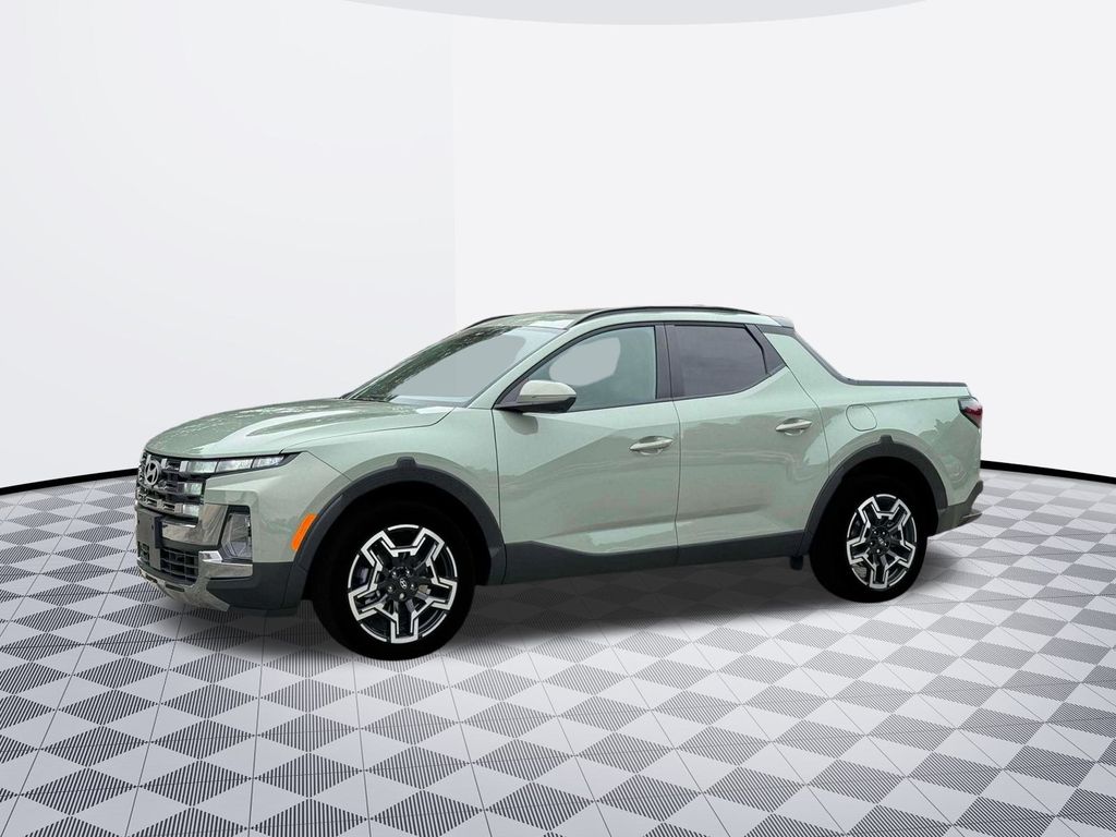 2025 Hyundai Santa Cruz Limited photo 2