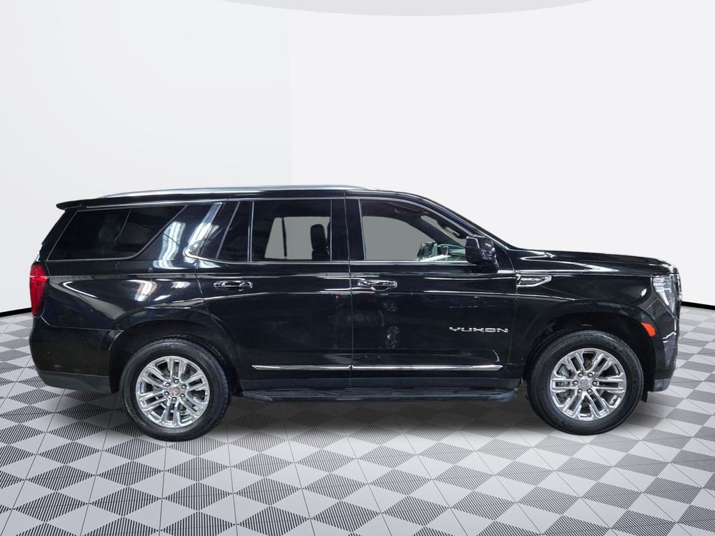 2023 Gmc Yukon SLT photo 3