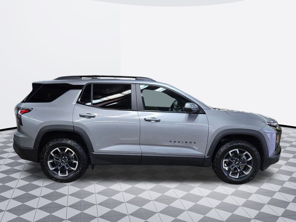 2025 Chevrolet Equinox ACTIV photo 4