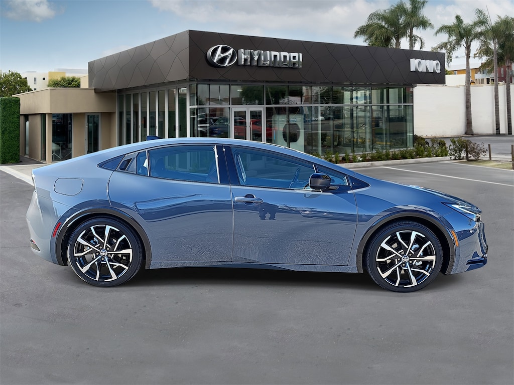 Used 2026 Toyota Prius Plug-In Hybrid XSE Hatchback