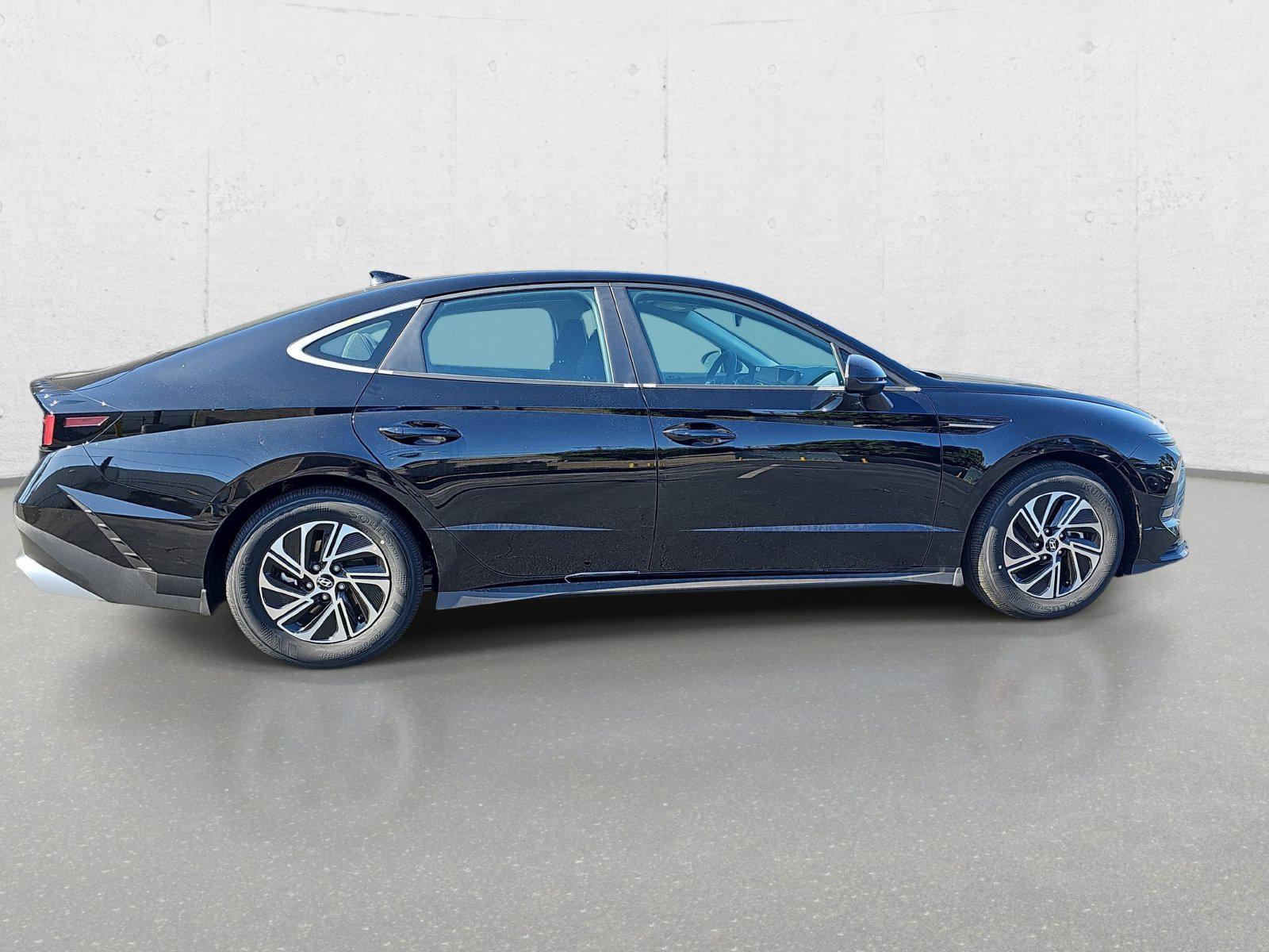 New 2026 Hyundai Sonata Hybrid Blue Sedan