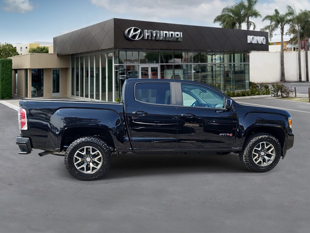 Used 2021 GMC Canyon AT4 w/Leather Truck