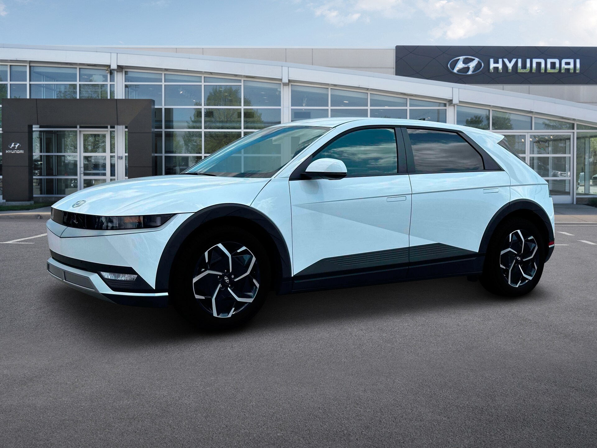 2024 Hyundai Ioniq 5 SEL photo 2
