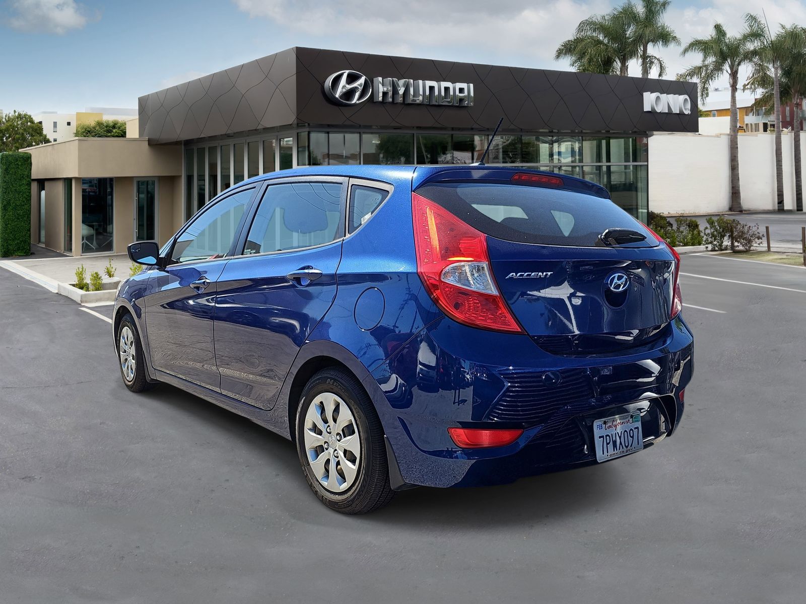 Used 2016 Hyundai Accent SE with VIN KMHCT5AE6GU265662 for sale in Santa Monica, CA