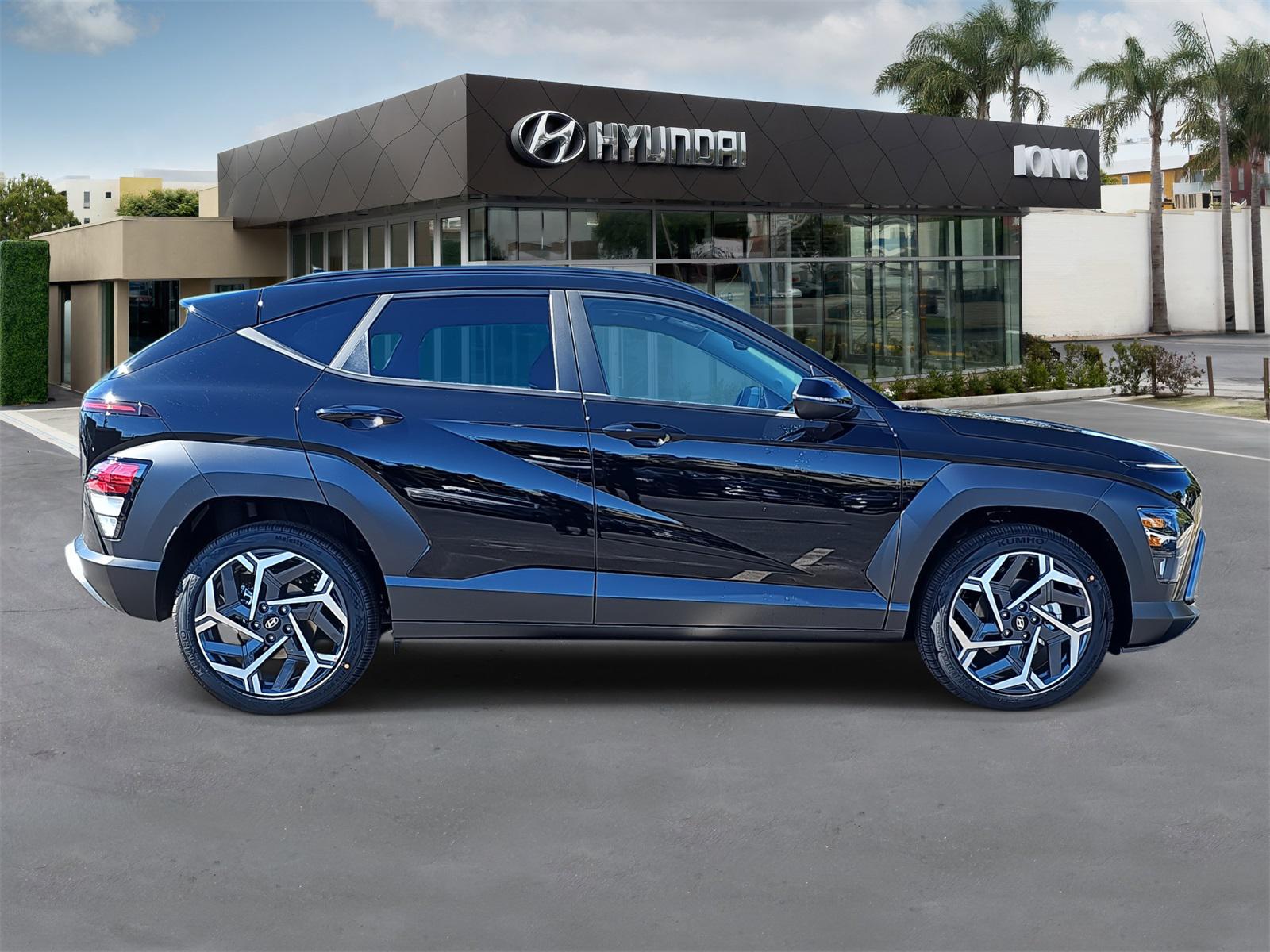 2026 Hyundai Kona SEL photo 2
