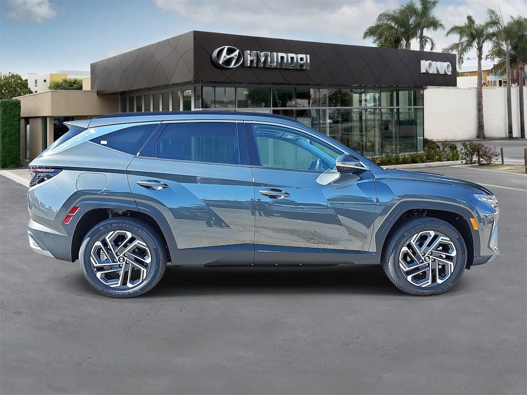 New 2025 Hyundai Tucson Plug-In Hybrid Limited SUV