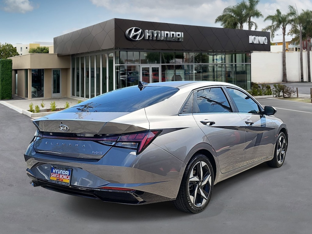 Used 2022 Hyundai Elantra Hybrid Limited Sedan