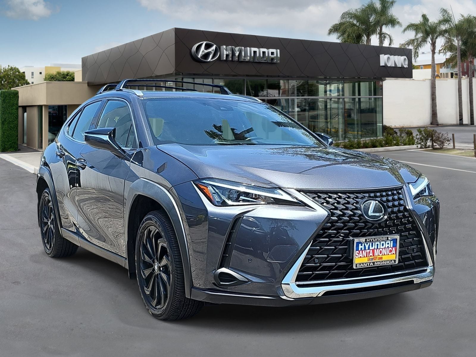 2022 Lexus UX 200 200 FWD's photo