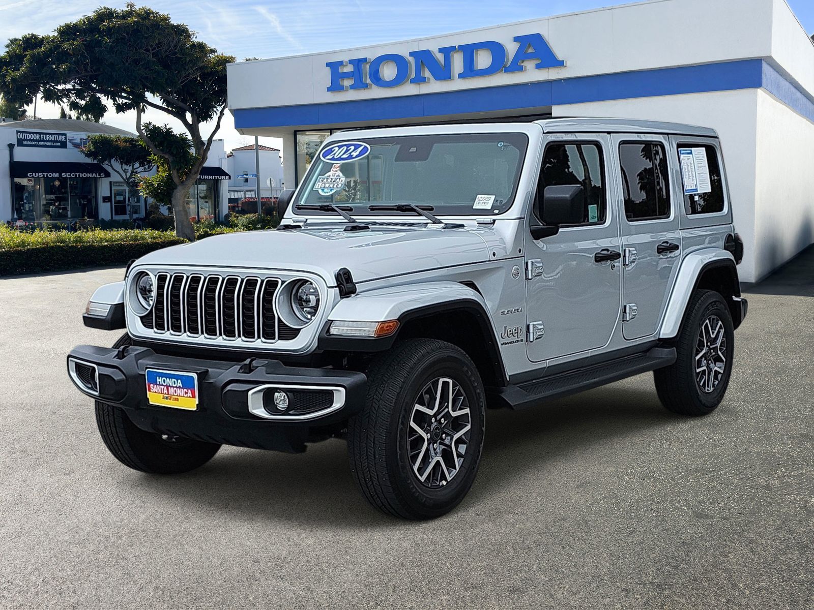 2024 Jeep Wrangler Sahara's photo