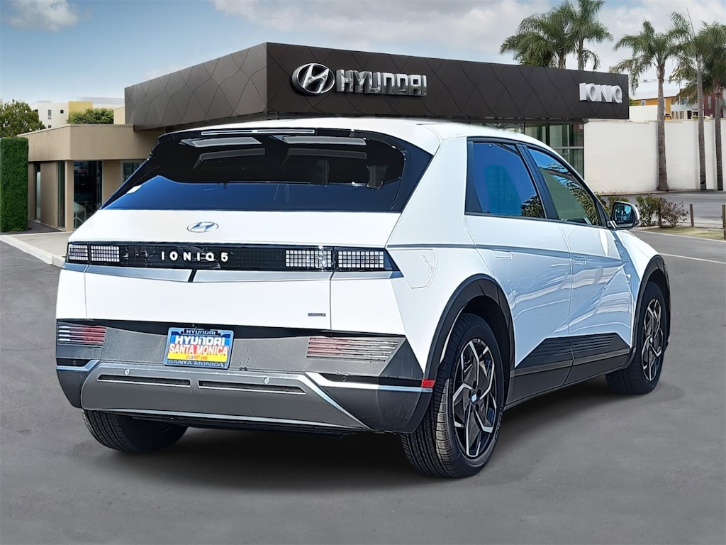 New 2024 Hyundai IONIQ 5 SEL SUV