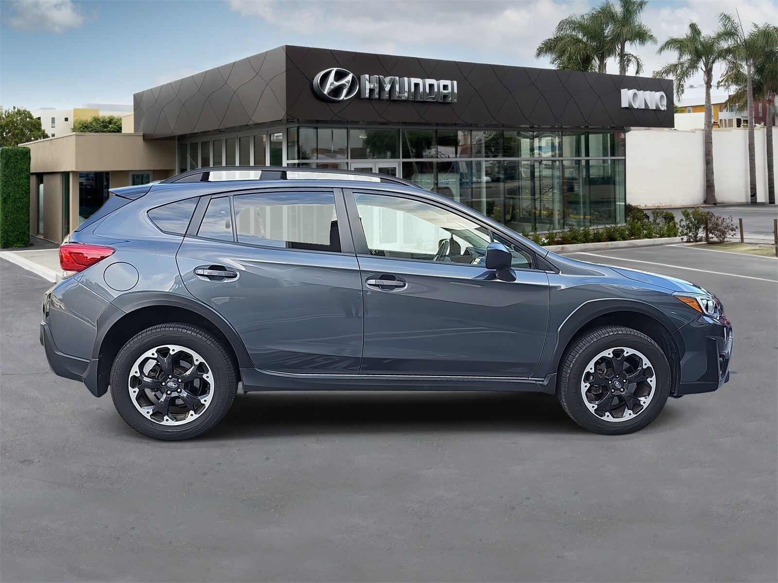 2023 Subaru Crosstrek Base photo 2