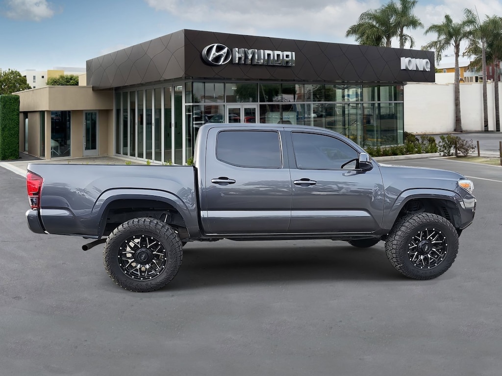 Used 2022 Toyota Tacoma SR Truck