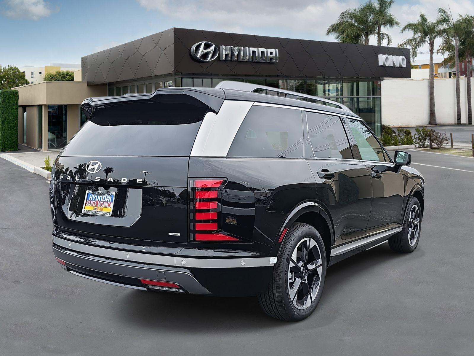 2026 Hyundai Palisade Limited - Photo 3