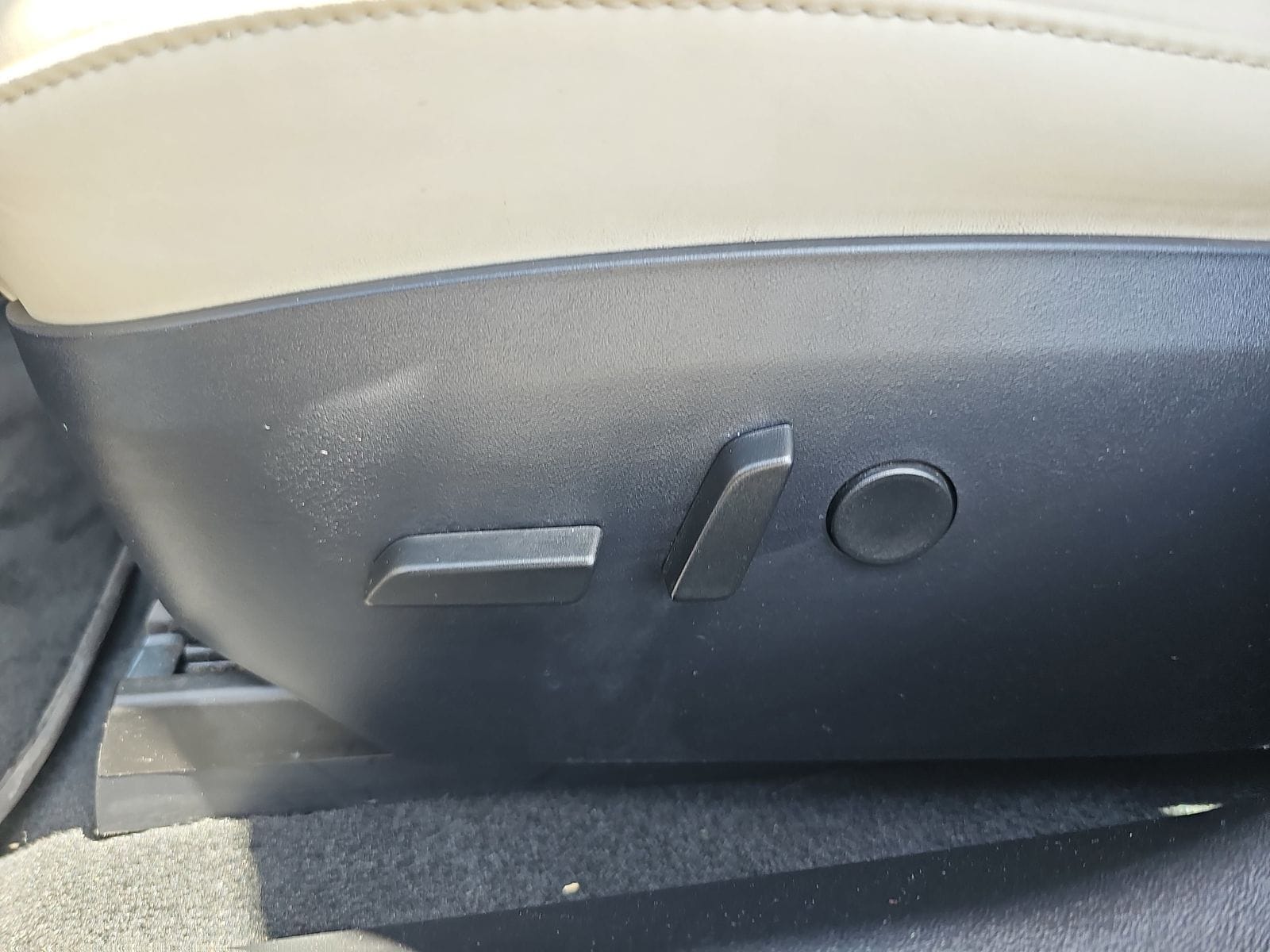 2020 Tesla Model S Long Range - Photo 33
